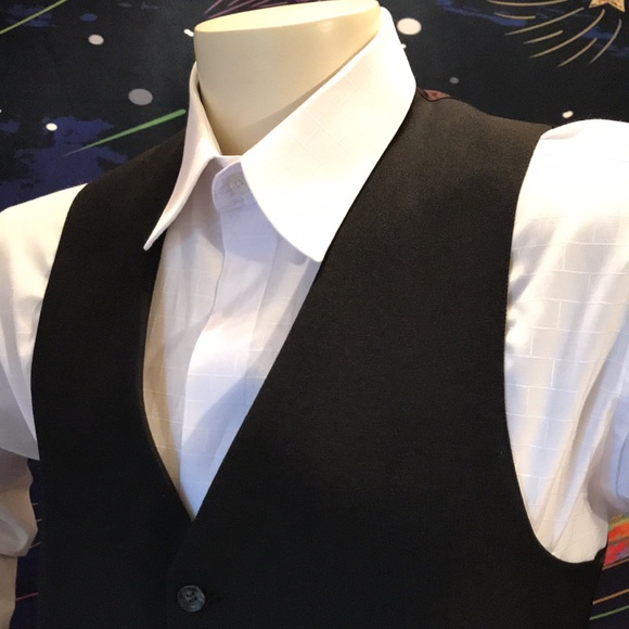 Black Vest - Picture 11 of 17